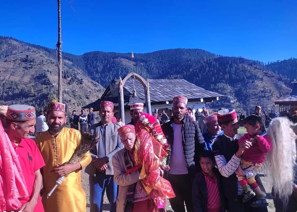 Budhi Diwali celebrated with Nishan Dahuli in Dehuri