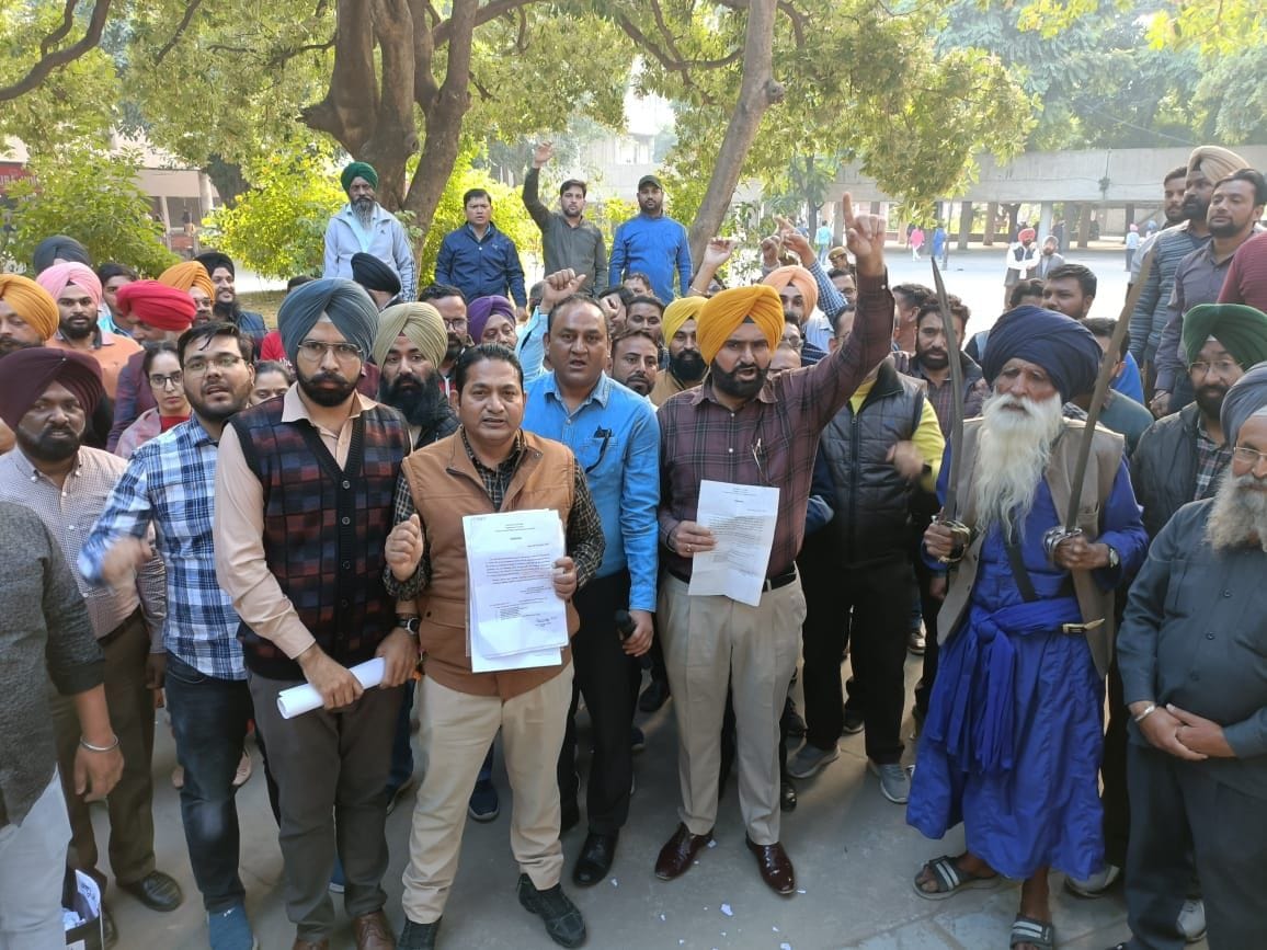 Protested by tearing old pension notification