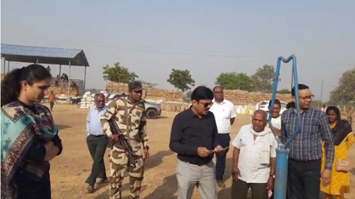 chhattisgargh paddy procurement center incharge suspended