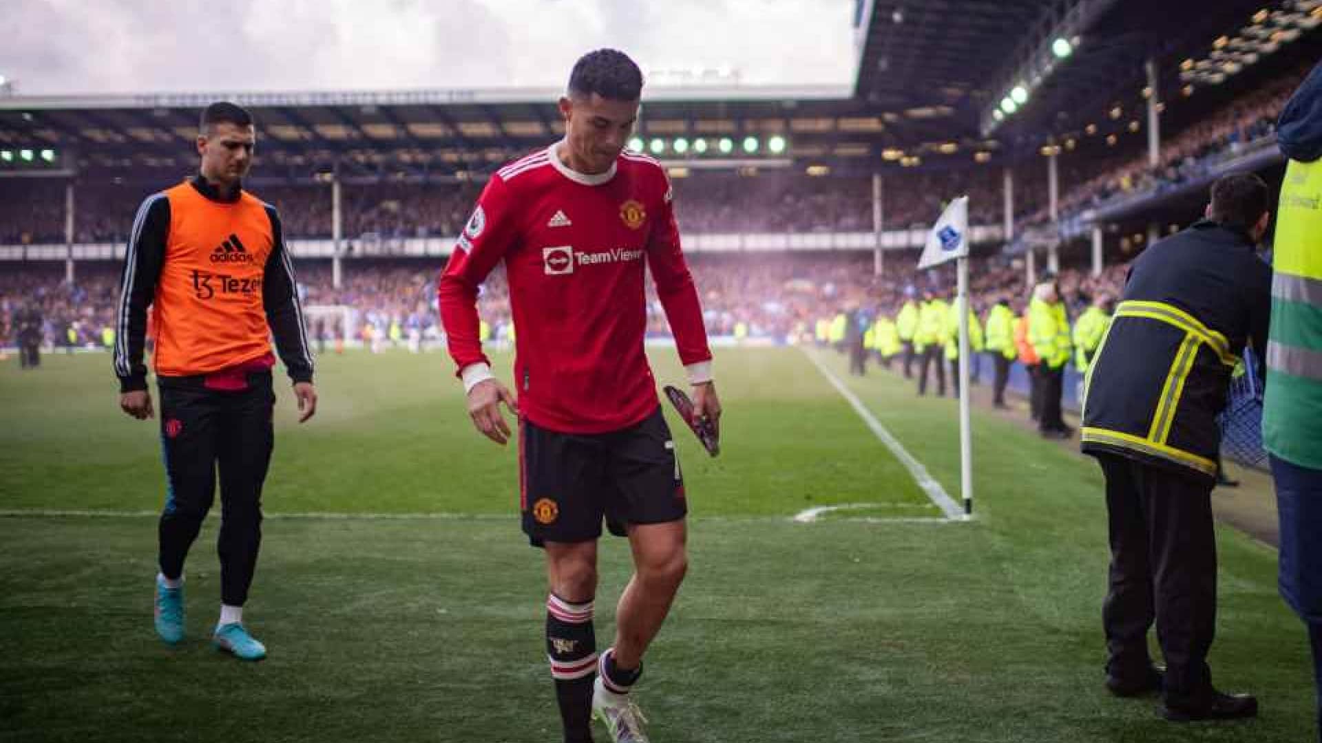 Cristiano Ronaldo has received a formal proposal from Saudi Arabian club Al Nassr