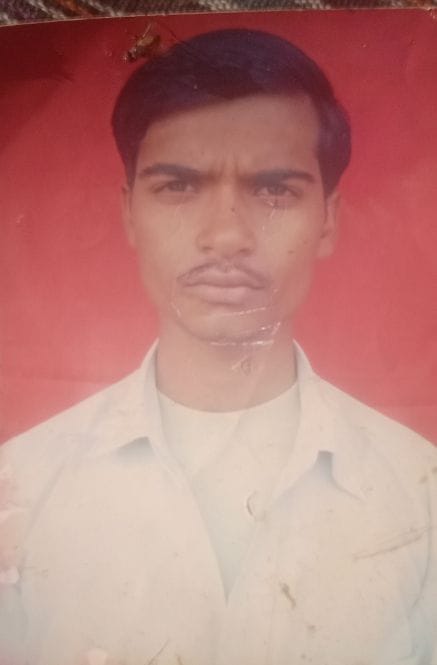 Hathras: There was chaos in the family due to the death of the youth.