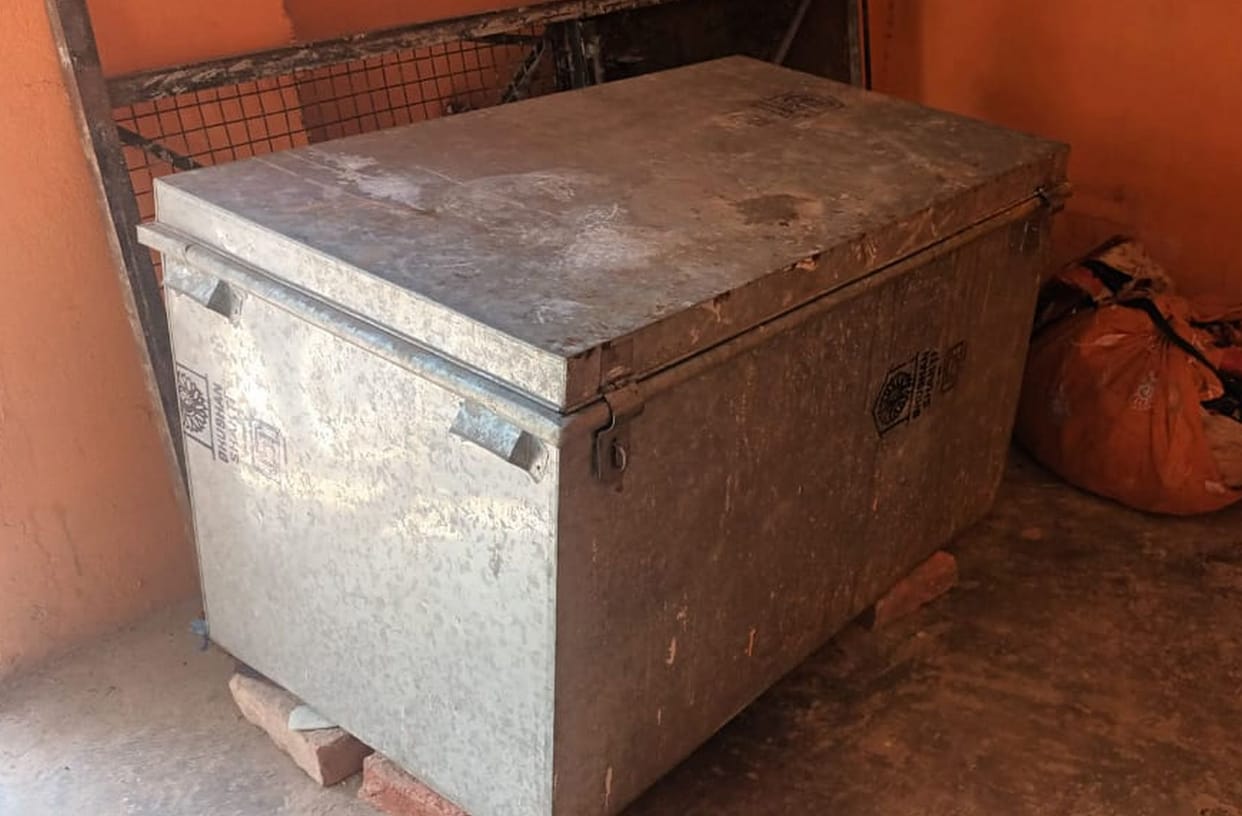 dead body of priest was locked in box villagers were searching in room