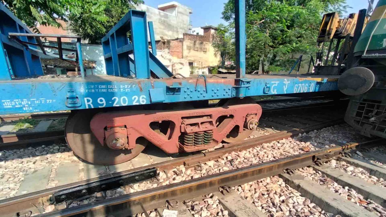 Etawah: Crane trolley derailed after colliding with a stationary goods train