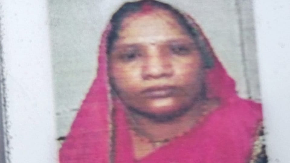 Brother-in-law killed sister-in-law in Kushinagar by attacking with ax