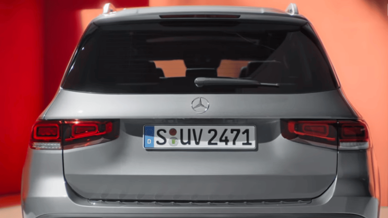 Mercedes Benz luxury SUV GLB deails and variant information reveled before launch