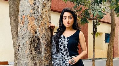 balika vadhu fame neha marda pregnant actress shared a picture flaunting her baby bump