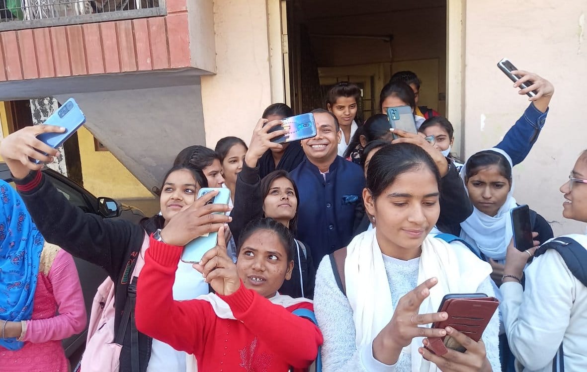 Take the right decision for the future, become self-reliant daughters