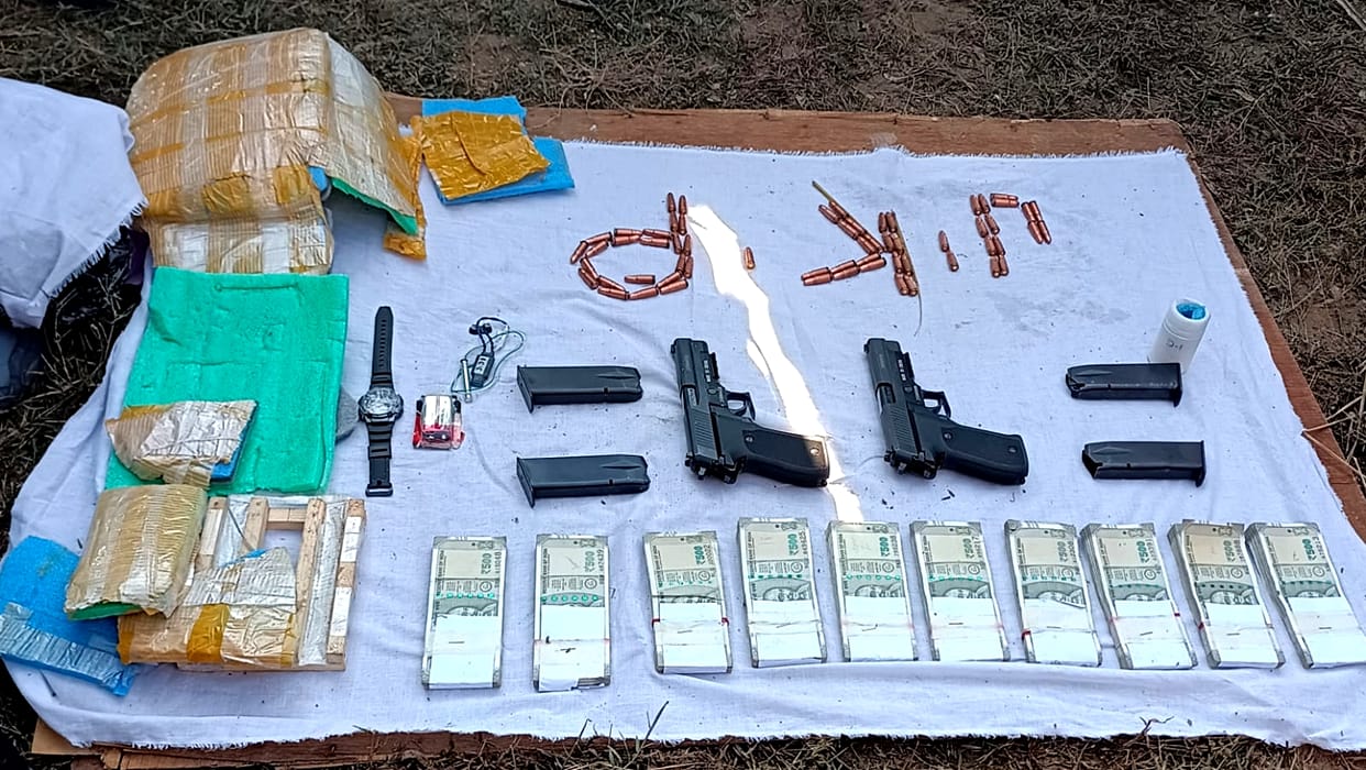 samba vijaypur ied Weapons Consignment and Five Lakh Cash Recovered near ib india pakistan