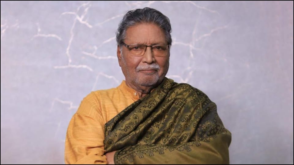 veteran actor vikram gokhale is alive his daughter said father is still critical condition