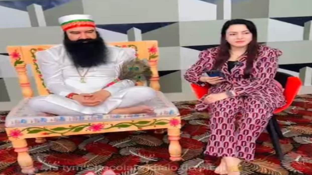 Baba Ram Rahim comes live on instagram before going back to jail, Honeypreet has changed