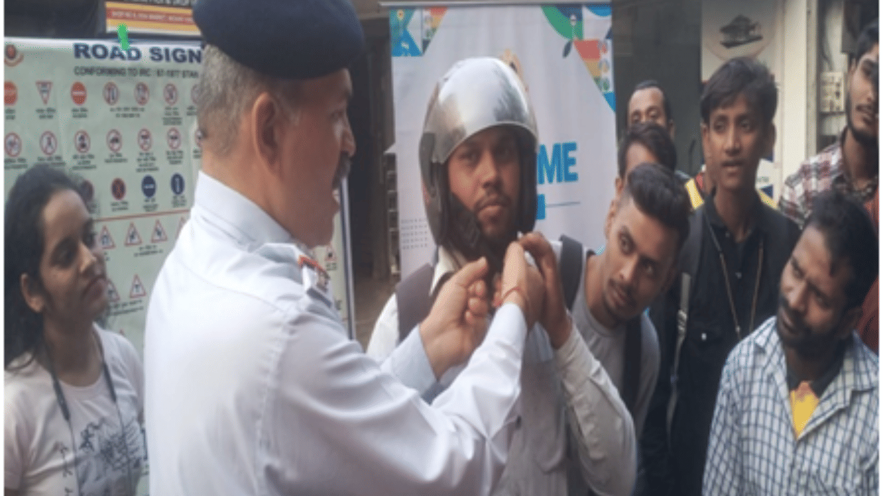 Delhi Traffic police issued 7029 challans for not wearing helmets in last seven days