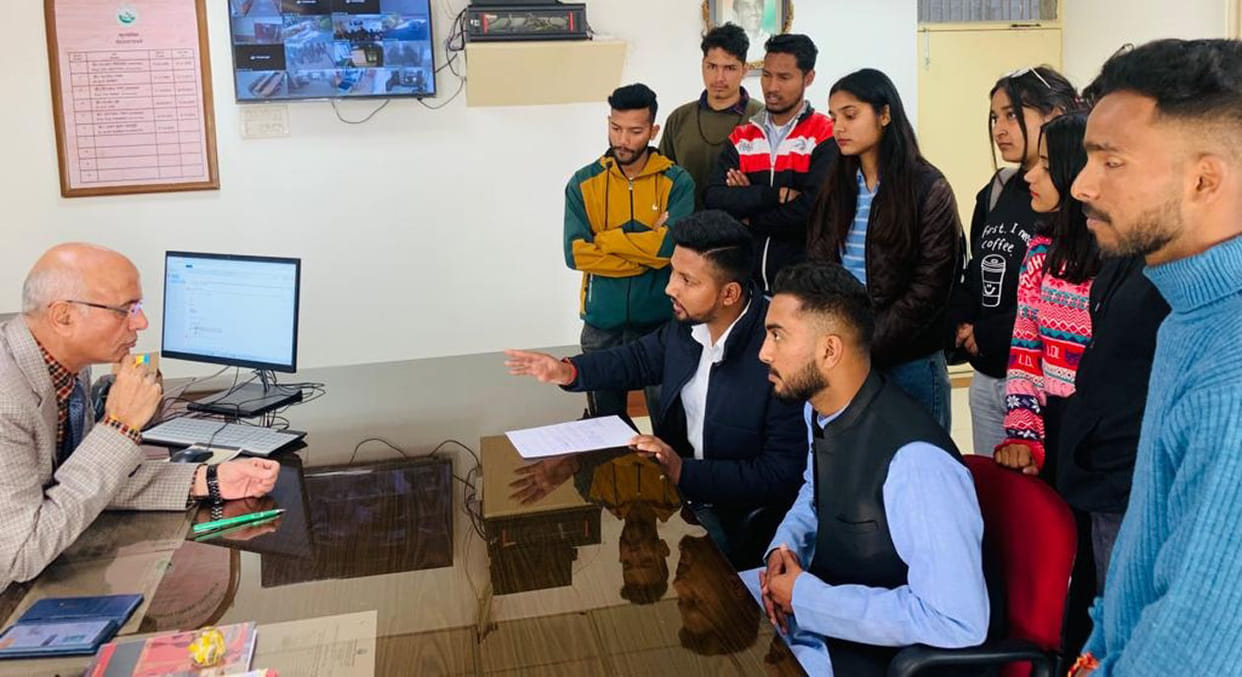 Fury among students for not investigating irregularities in elections