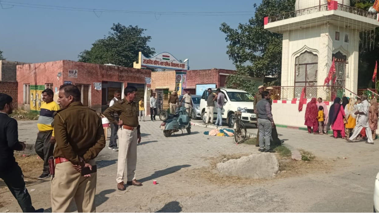 Fatehabad Panchayat Election: Malfunction in EVM in Shekhupur Dadauli, atmosphere of tension in Nanhedi