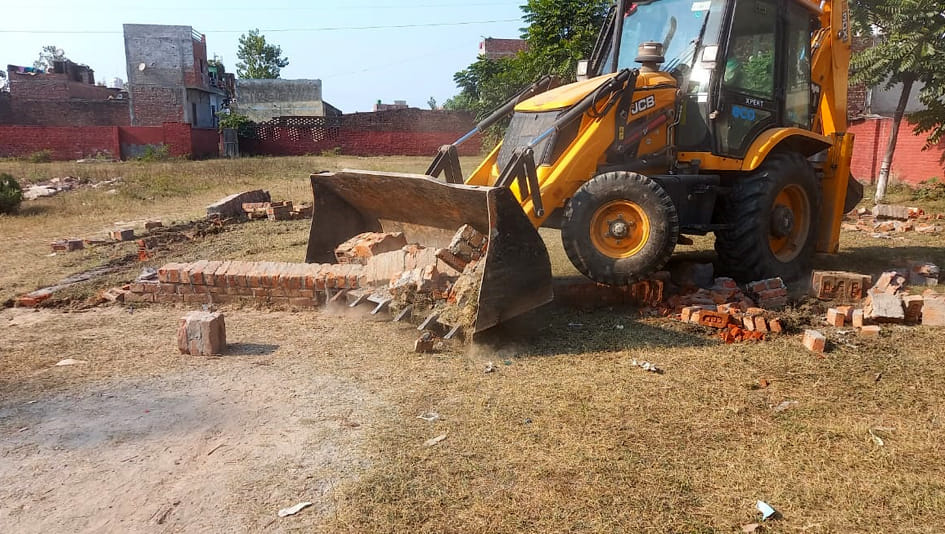 Authority team demolished two illegal colonies