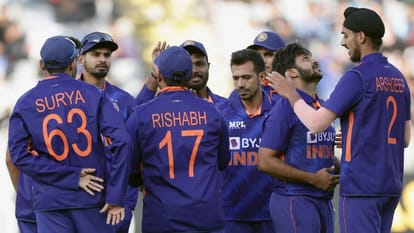 Michael Vaughan dig at Shikhar Dhawan, Laxman Team India after loss against New Zealand in 1st ODI