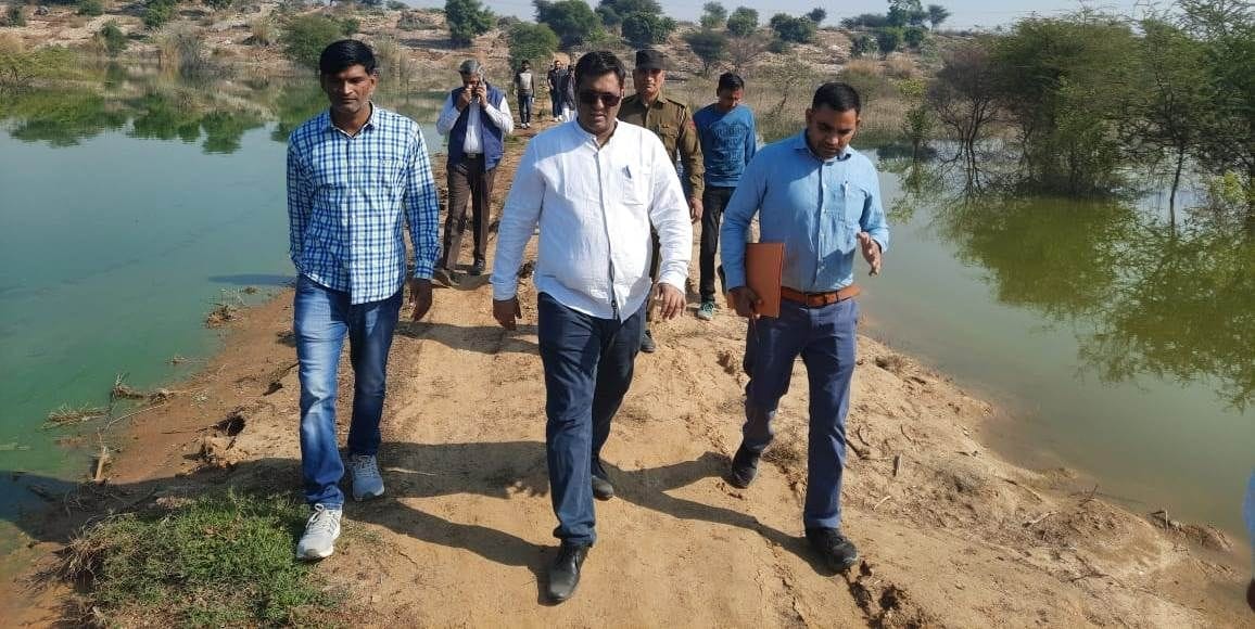 Sample of polluted water going to Masani barrage was sent for investigation