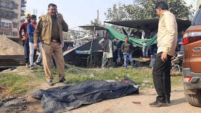 Varanasi Bike riding sales manager dies after being hit by Municipal Corporation's garbage vehicle