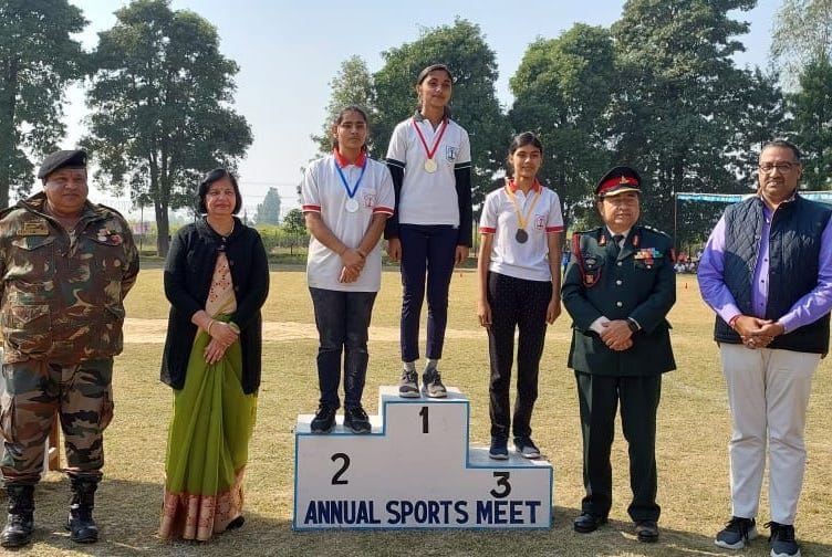 Pranali and Jhanvi stood first in long jump
