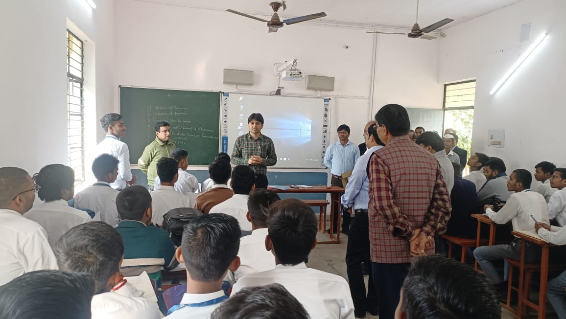 Director General School Education inspected schools, emphasis on increasing educational quality