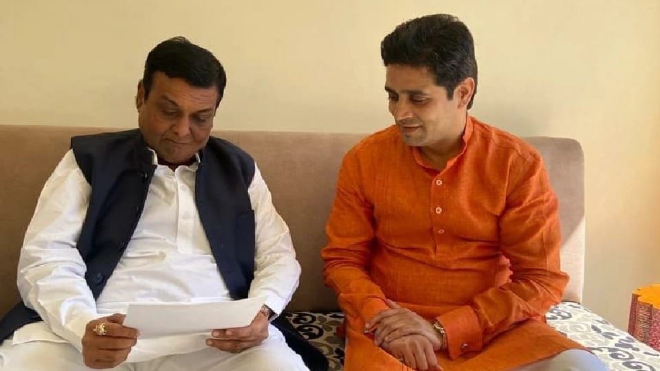 BJP will present Savarkar's literature to Rahul Gandhi