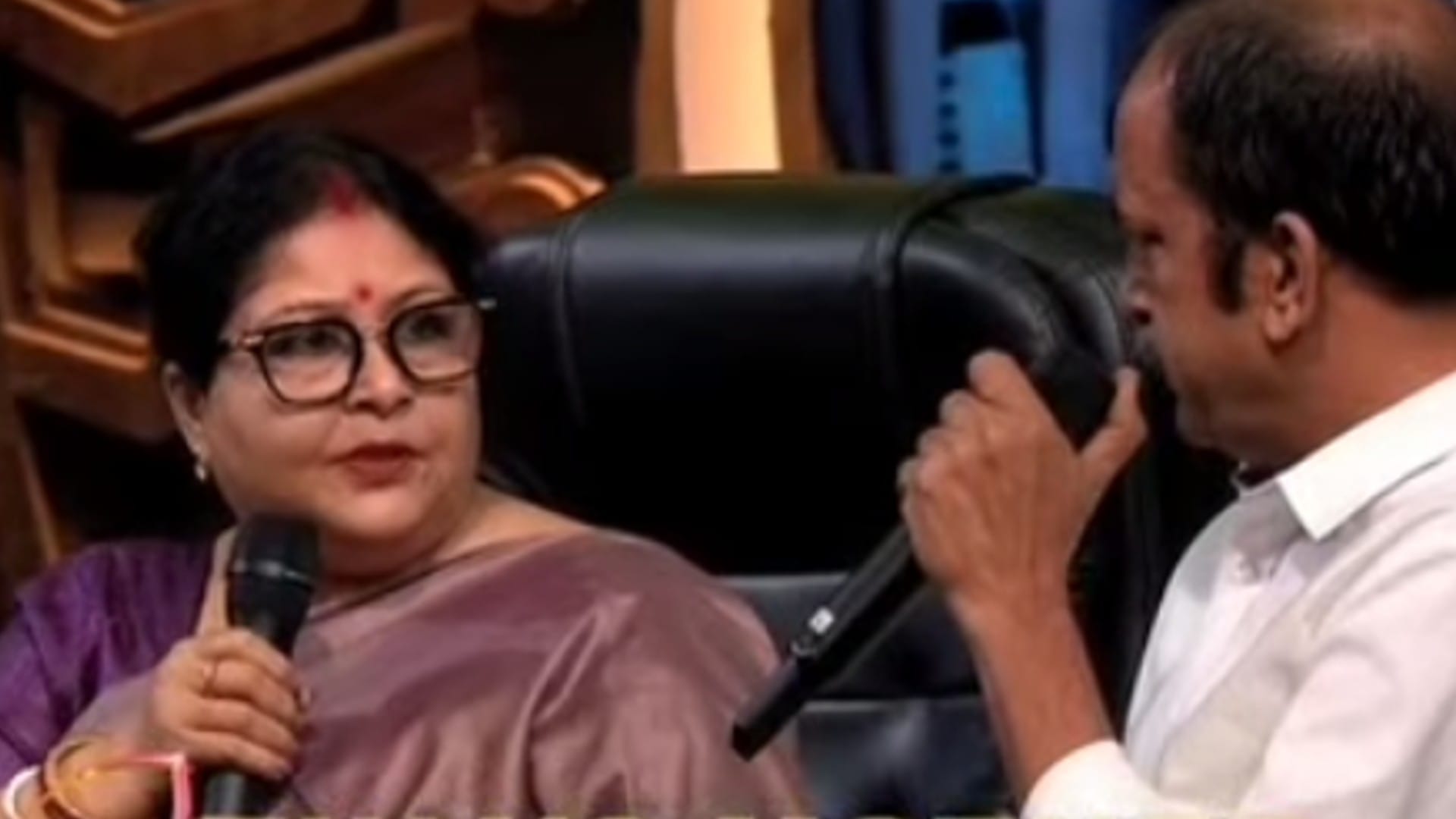 Bigg Boss 16 Salman khan Shukravaar ka vaar shalin bhanot tina datta parents flare up on sumbul touqeer father