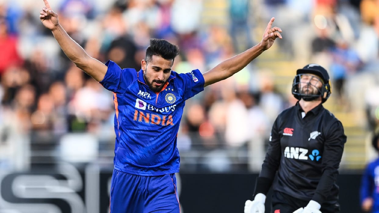 Pakistani Bowler Zaman Khan Claims Will Break Umran Malik Record in PSL Cricket News in Hindi