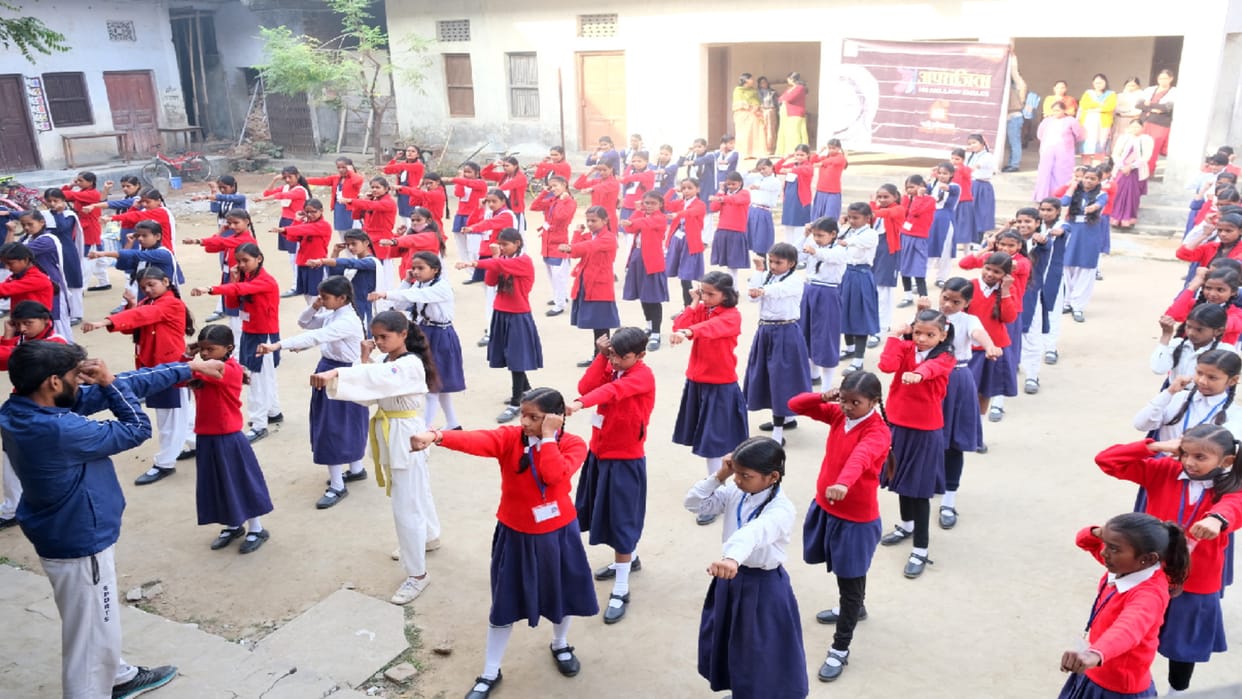 Amar Ujala Aparajita campaign Daughters became strong after learning tricks of self-defense