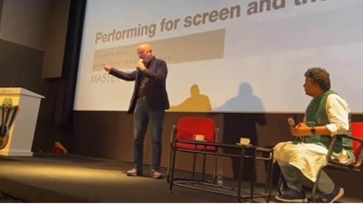 IFFI 2022 Anupam Kher re-enacts scene from first film Saaransh breaks down audience gives standing ovation