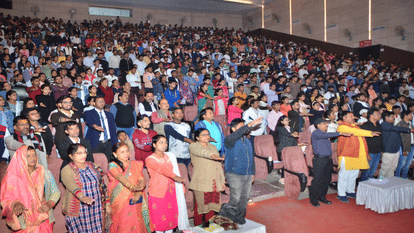 Amar Ujala and Center for Ambition talk show held in Agra