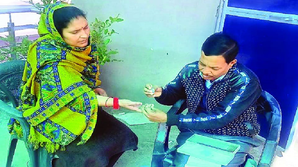 number of dengue affected in Jammu and Kashmir reached eight thousand.