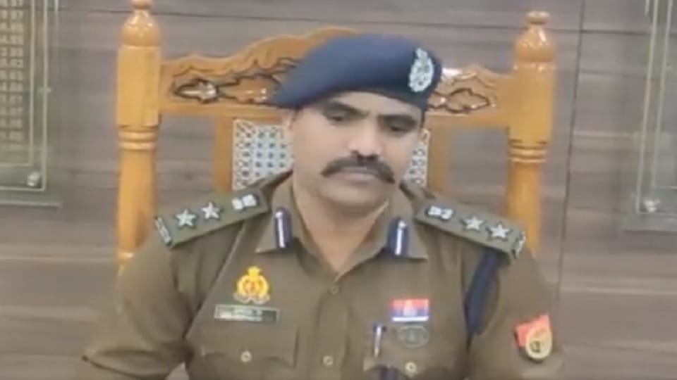 Miscreants looted goods worth Rs 45 lakh from a factory in Vijaynagar Ghaziabad