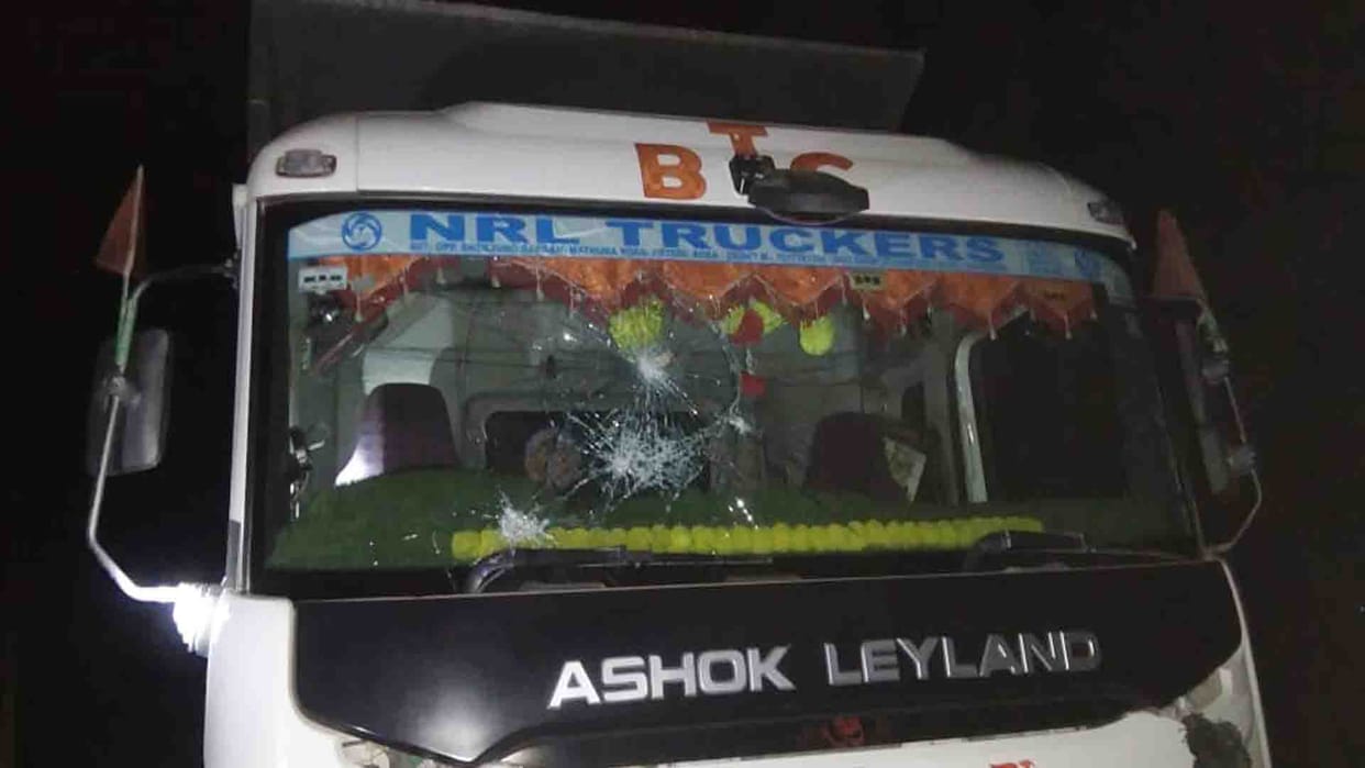 Mahoba: Truck crushed woman who fell from bike