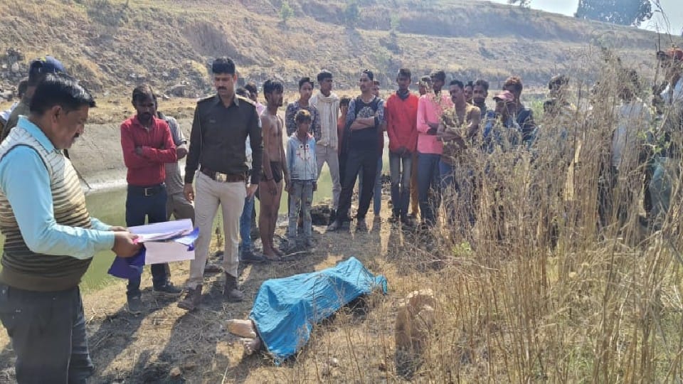 Tikamgarh: 20-year-old youth drowned in the canal of Bansujara dam