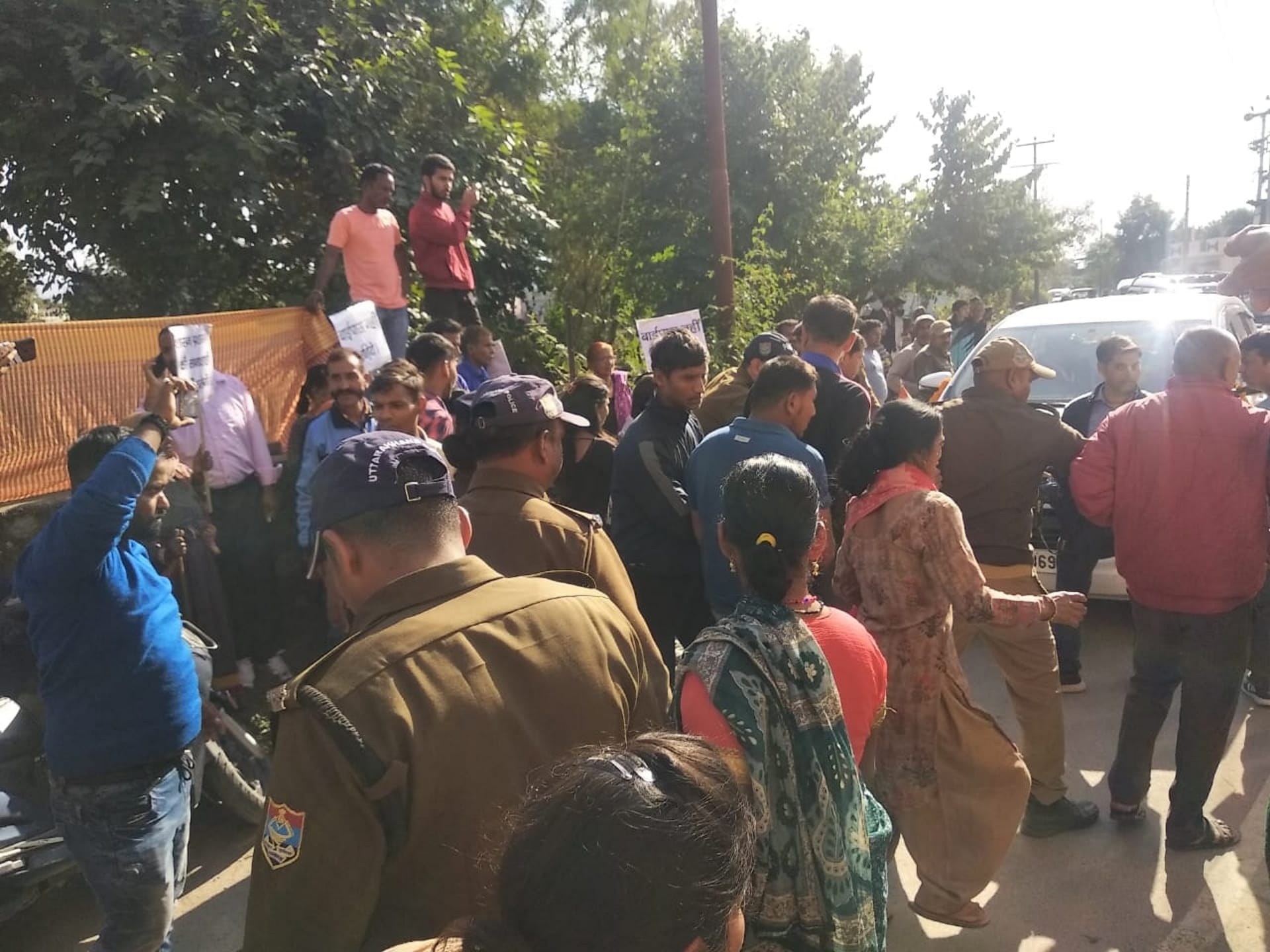 People opposed Assembly Speaker Ritu Khanduri protested against making bypass uttarakhand news in hindi
