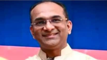 Gautam Kale decorated with the prestigious Ustad Bismillah Khan Yuva Puraskar