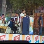 इंदौर के राजवाड़ा पर राहुल गांधी ने सभा को संबोधित किया।