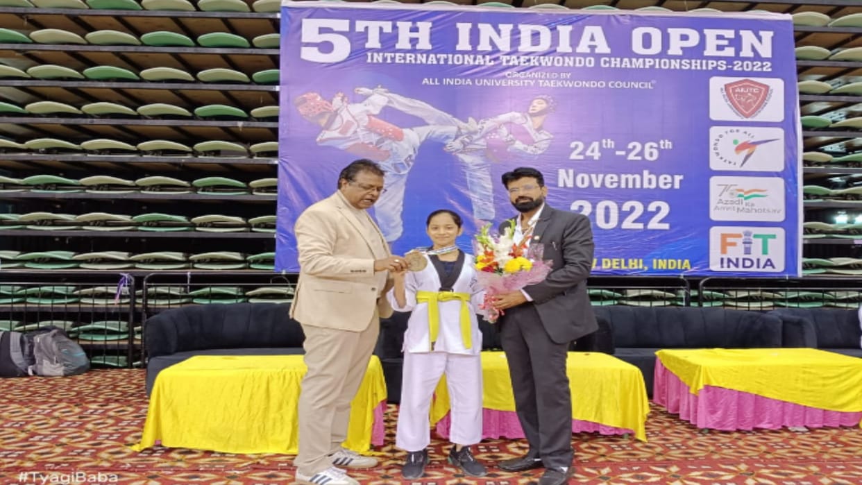 Baghpat: Alawalpur village's daughter shocks gold in Taekwondo Championship has won many medals before