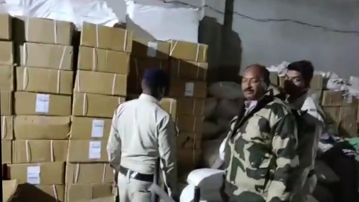 chhattisgarh police seized Rs 82 lakh gutkha being made in closed factory