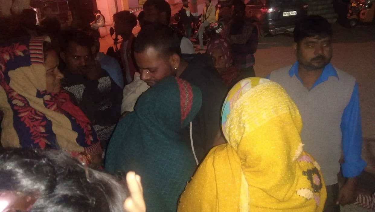 Brother carrying sisters wedding items died in a road accident in Auraiya