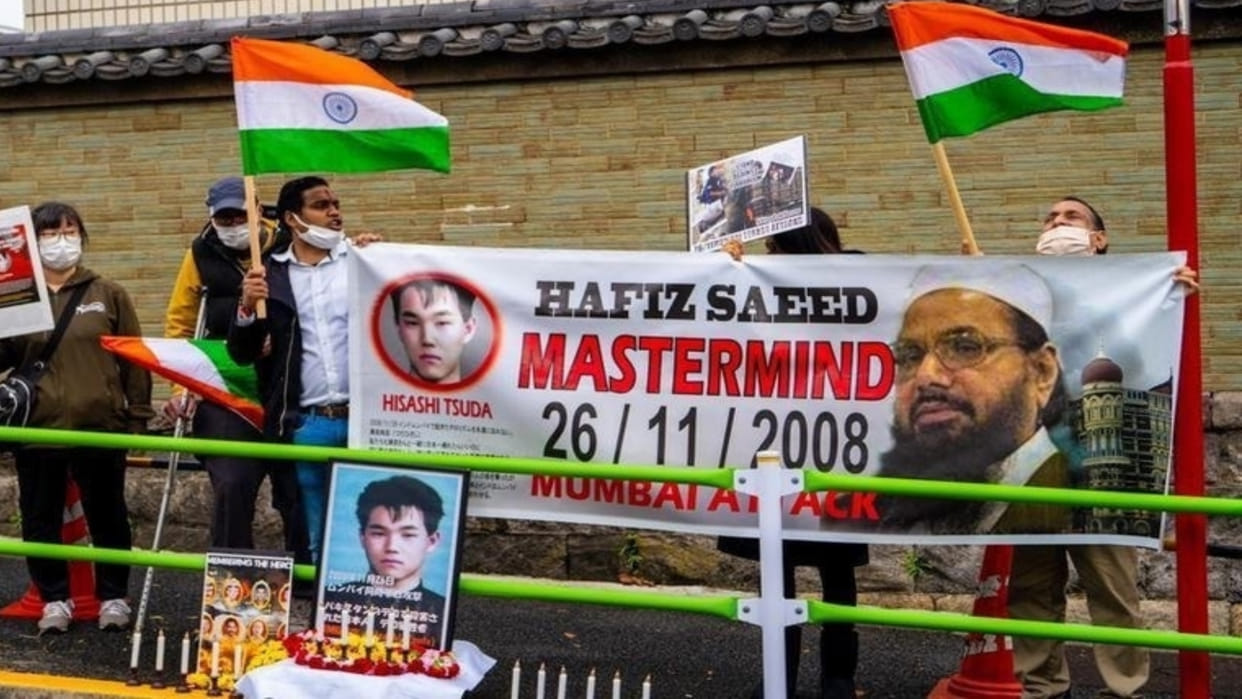 26/11 mumbai attack Members of Indian diaspora protest outside Pakistani Consulate in NY