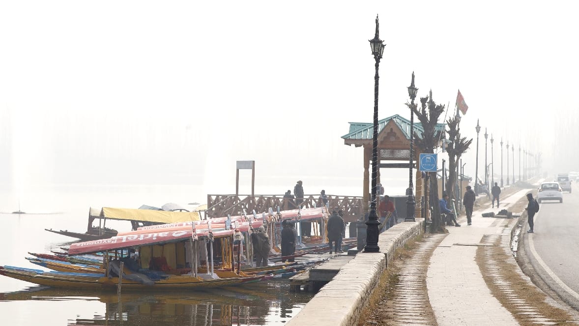 Jammu Kashmir Weather: Srinagar records coldest night of the season at minus 2 dot 1 degrees Celsius