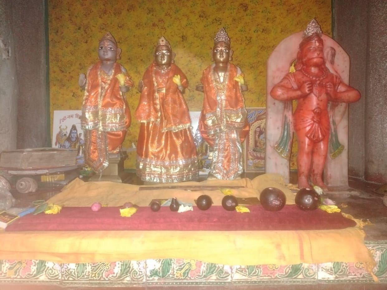 statues stolen from temple