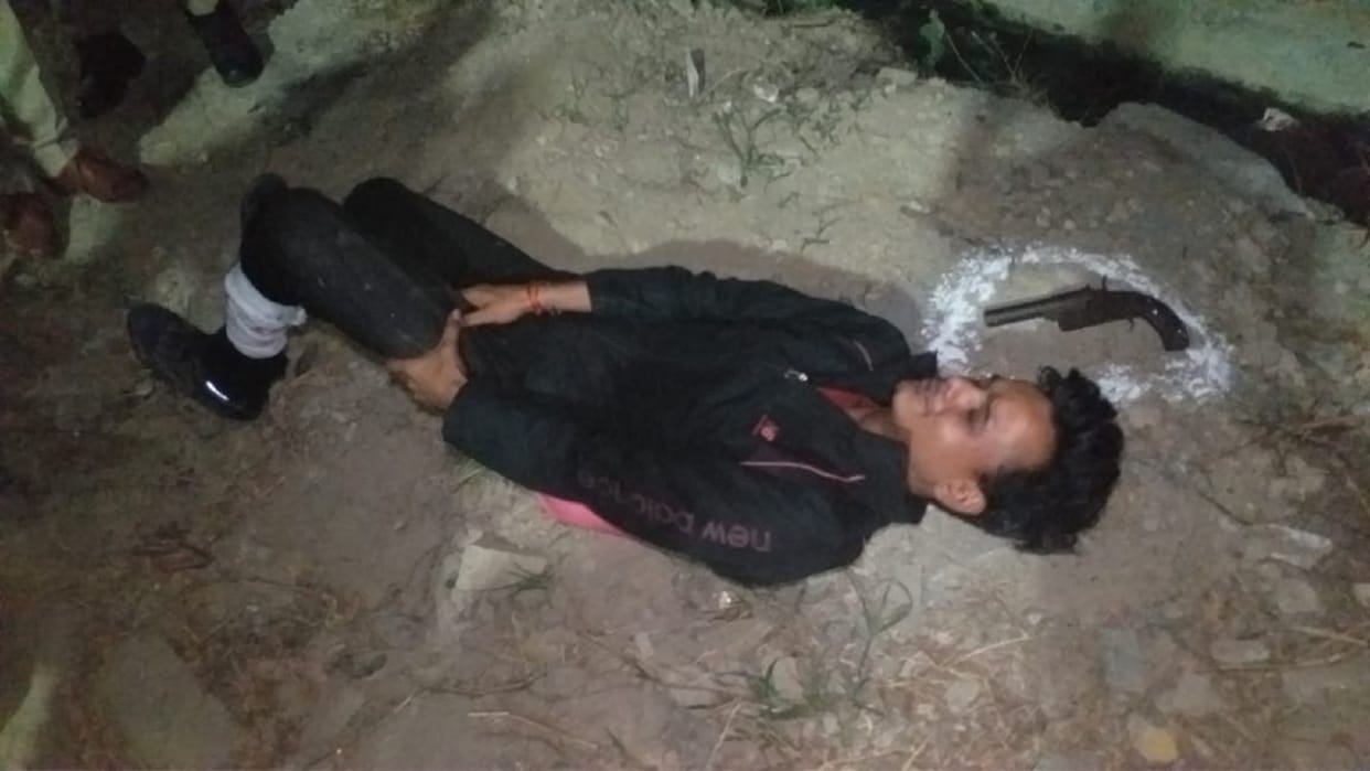 miscreant was shot in a police encounter hospitalized in noida
