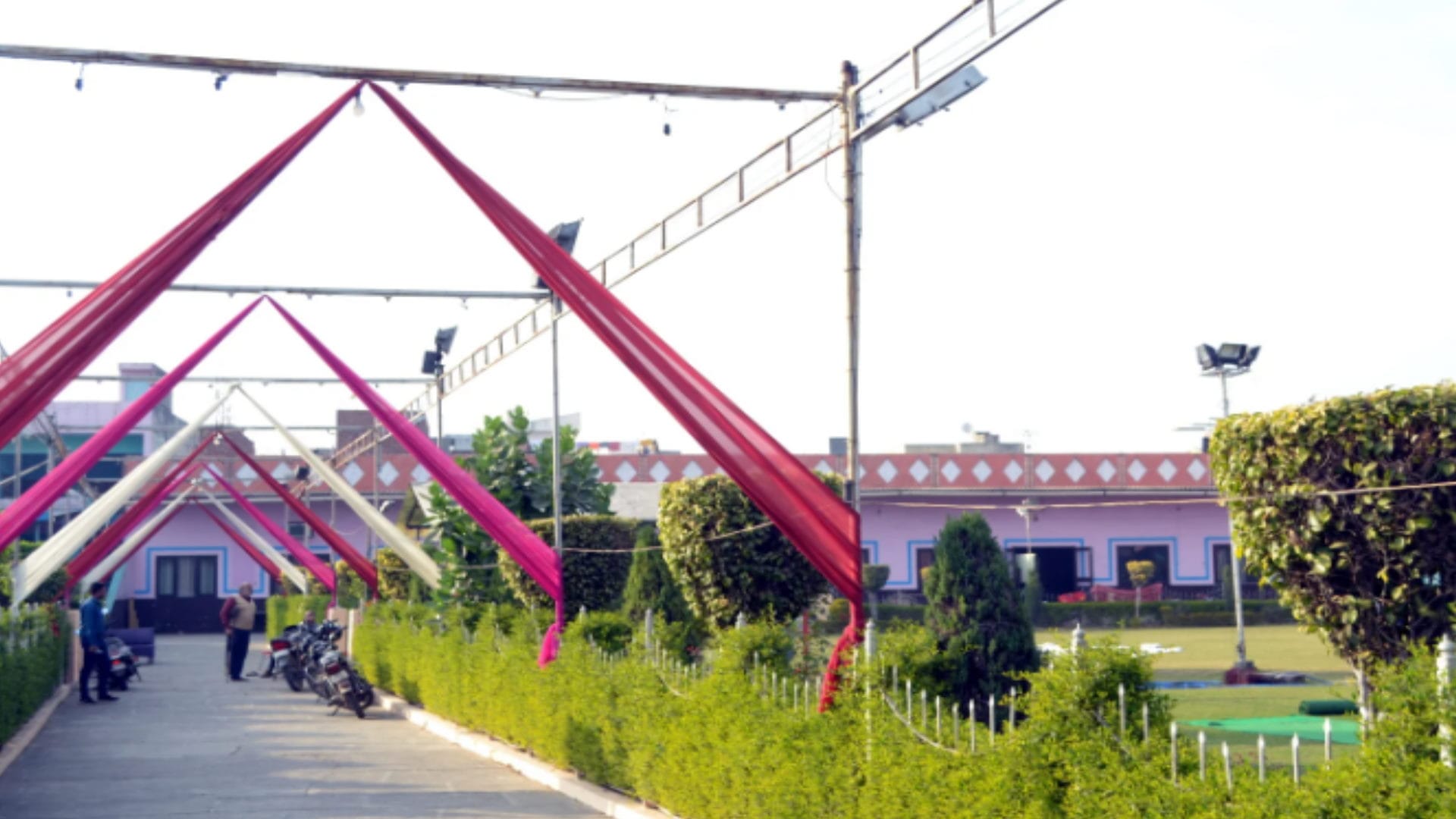Bride died due to gas geyser after only three day of her marriage in Meerut