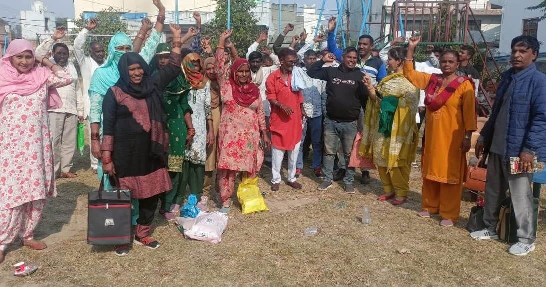 Rural sweepers will protest at the district secretariat from tomorrow across the state