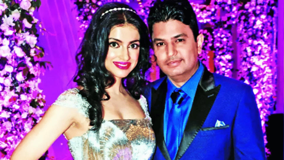These Bollywood Actresses Marriage In Temple From Amrita Rao To Divya Khosla See List