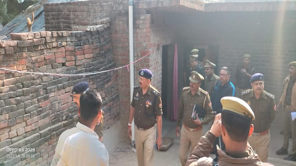 Bareilly: Road jam, uproar, sloganeering in protest against the murder of the student