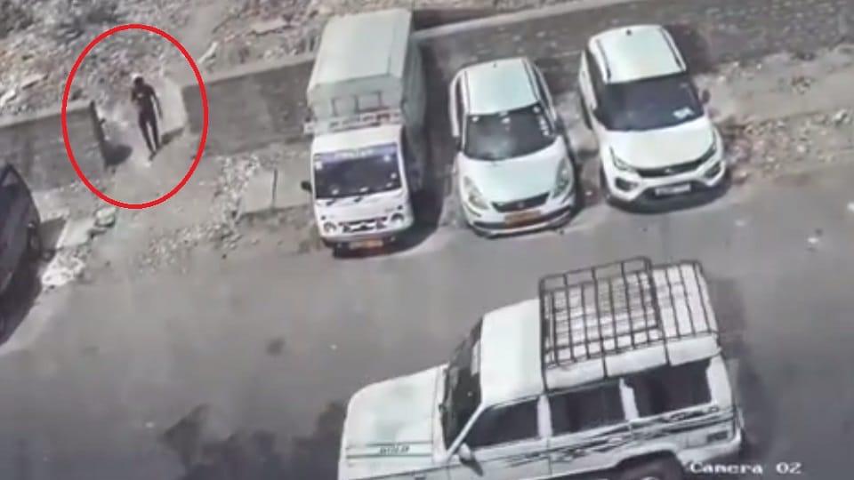 Pandav Nagar Murder Poonams third husband was Anjan Das