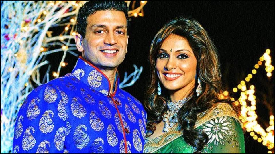 Isha Koppikar Timmy Narang wedding anniversary actress arrived with 20 girls on the first date know Love Story