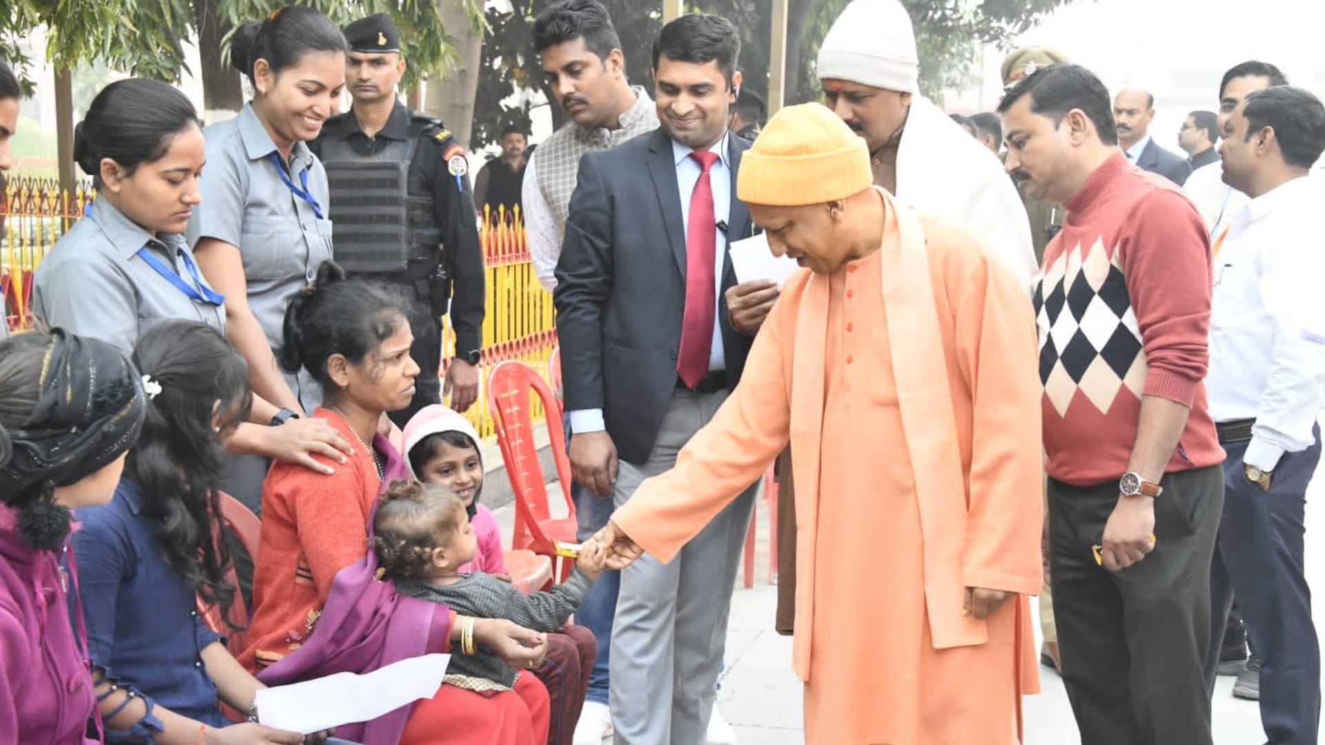 CM Yogi heard complaint in Gorakhpur